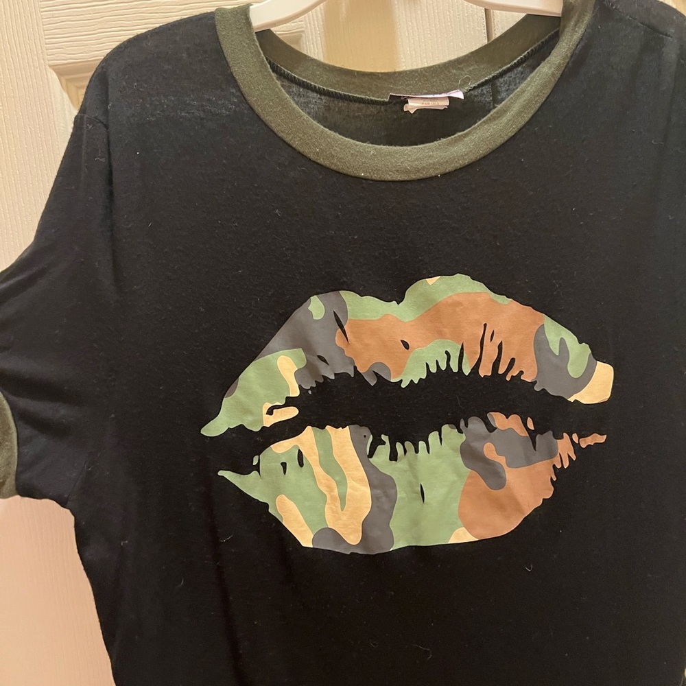 Two pack tshirts